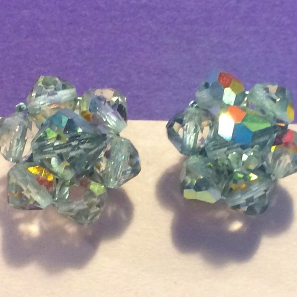 Vintage AB Crystal Flower Earrings clip - Picture 1 of 2